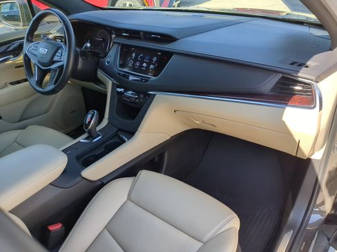 Used 2019 Cadillac XT5 Luxury image 11