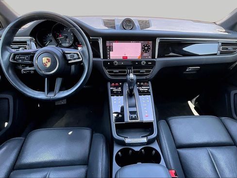 Used 2023 Porsche Macan AWD/4WD image 16
