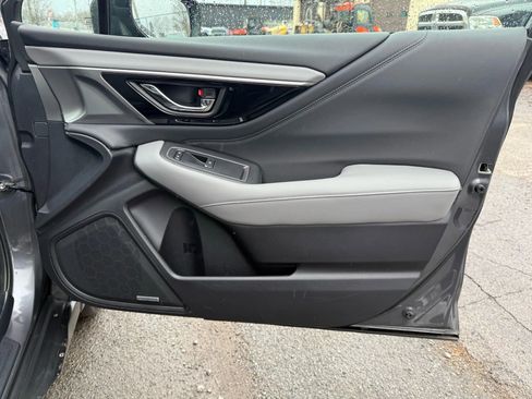 Used 2021 Subaru Outback Limited image 21