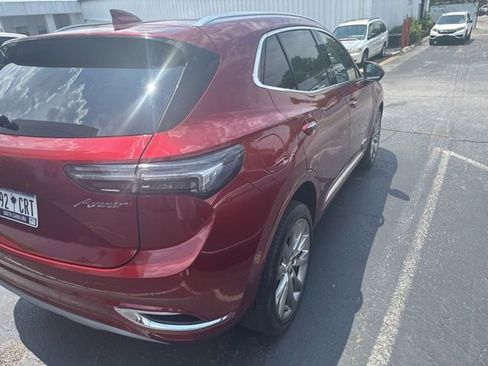 Used 2022 Buick Envision Avenir w/ Safety Package FWD image 4