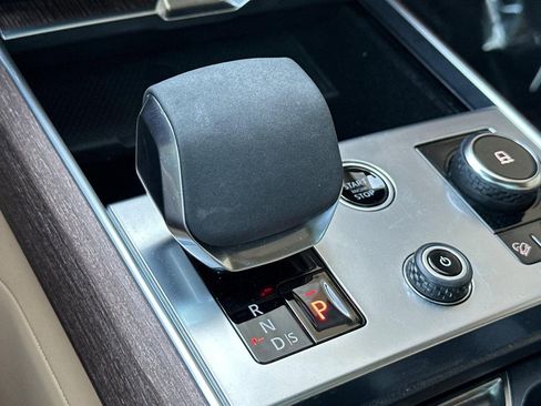 Used 2023 Land Rover Range Rover SE AWD/4WD image 19