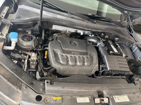 Used 2019 Volkswagen Tiguan SE image 35