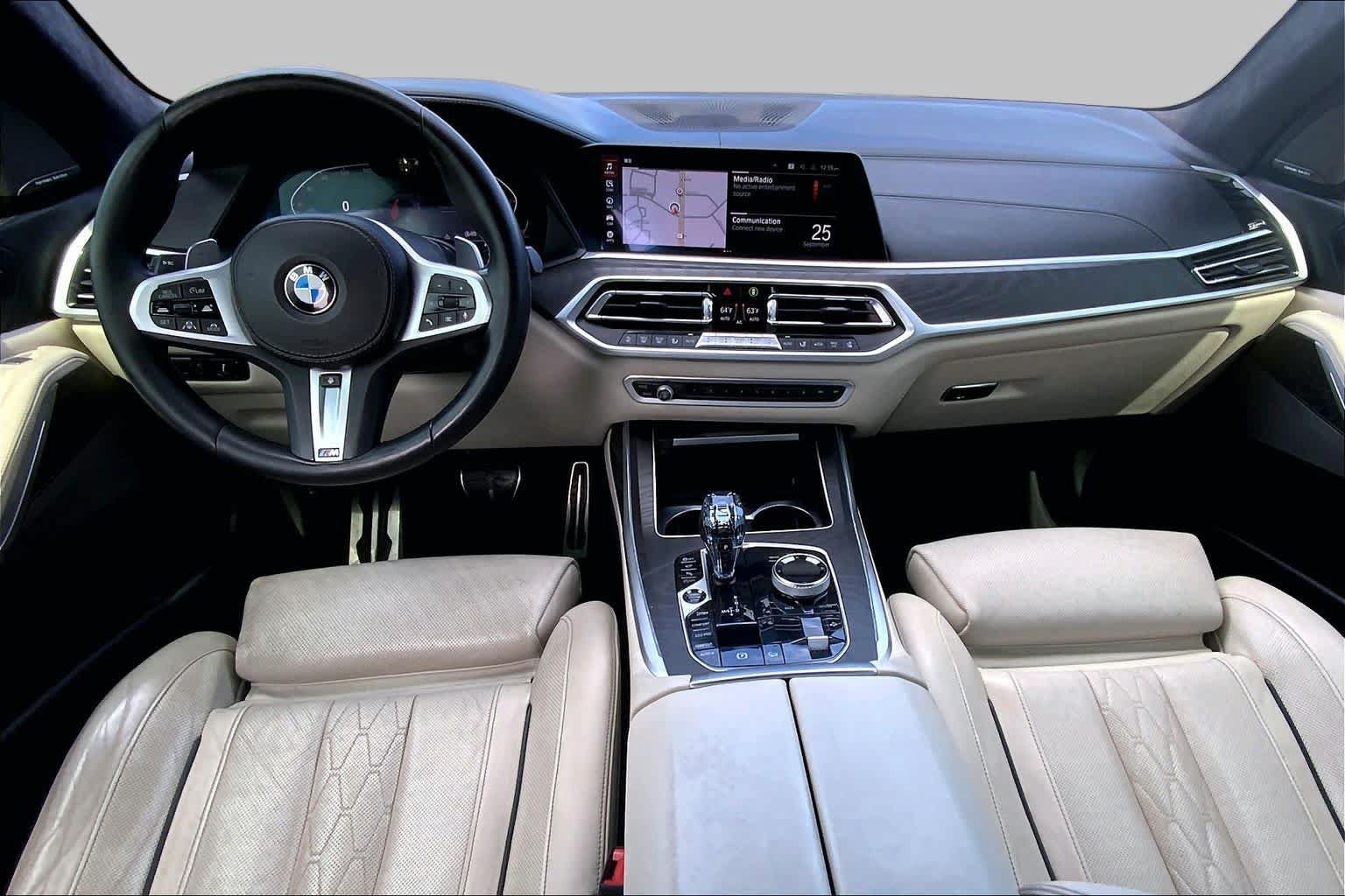 Used 2020 BMW X7 xDrive40i w/ M Sport Package AWD/4WD image 14