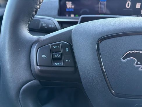 Used 2022 Ford Mustang Mach-E Premium image 12