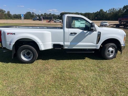 New 2026 Ford F350 XL w/ FX4 Off-Road Package image 6