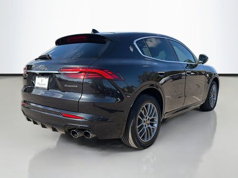 Certified 2024 Maserati Grecale GT image 3