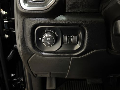 Used 2020 RAM 3500 Laramie image 27