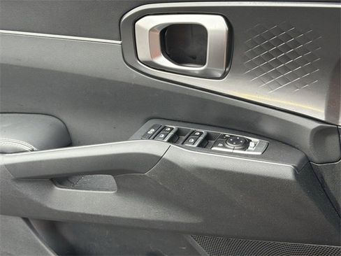 Used 2025 Kia Sorento S w/ Panoramic Sunroof Package image 29