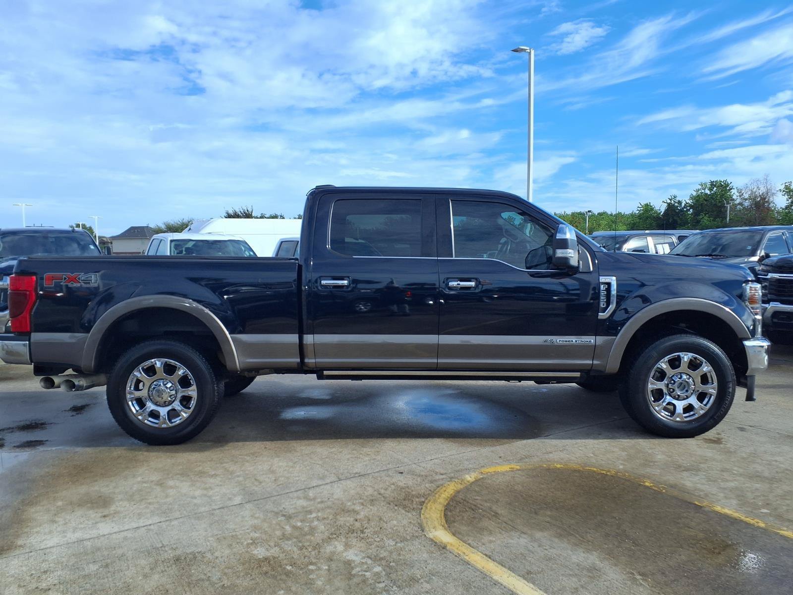 Used 2021 Ford F250 King Ranch w/ King Ranch Ultimate Package AWD/4WD image 4