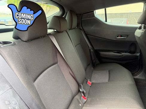 Used 2019 Toyota C-HR FWD image 15