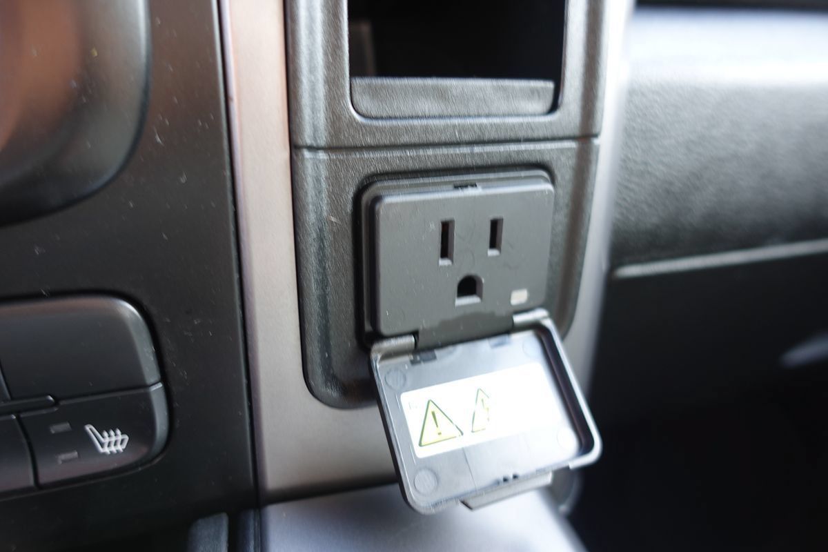 Used 2022 RAM 1500 Warlock w/ Ceramic Grey Warlock Package AWD/4WD image 62
