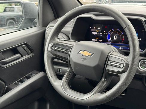 Used 2025 Chevrolet Colorado W/T w/ WT Custom Package AWD/4WD image 12