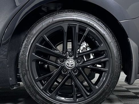 Used 2025 Toyota Camry SE image 12