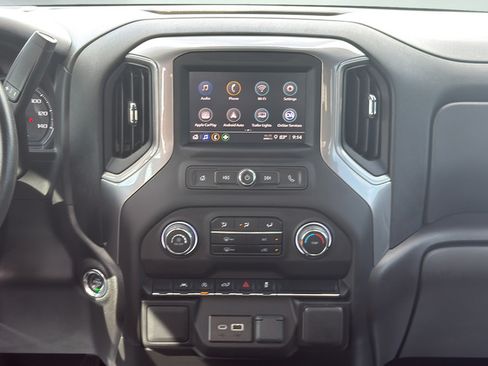 Used 2025 Chevrolet Silverado 1500 Custom w/ Turbomax Blackout Package AWD/4WD image 18