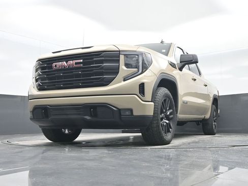 Used 2022 GMC Sierra 1500 Elevation image 25