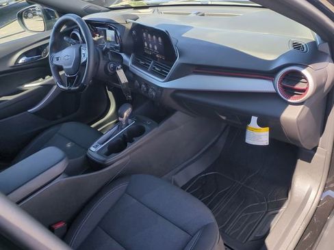 Used 2026 Chevrolet Trax RS w/ Driver Confidence Package image 32