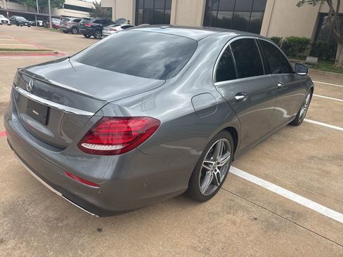 Used 2019 Mercedes-Benz E 300 image 10