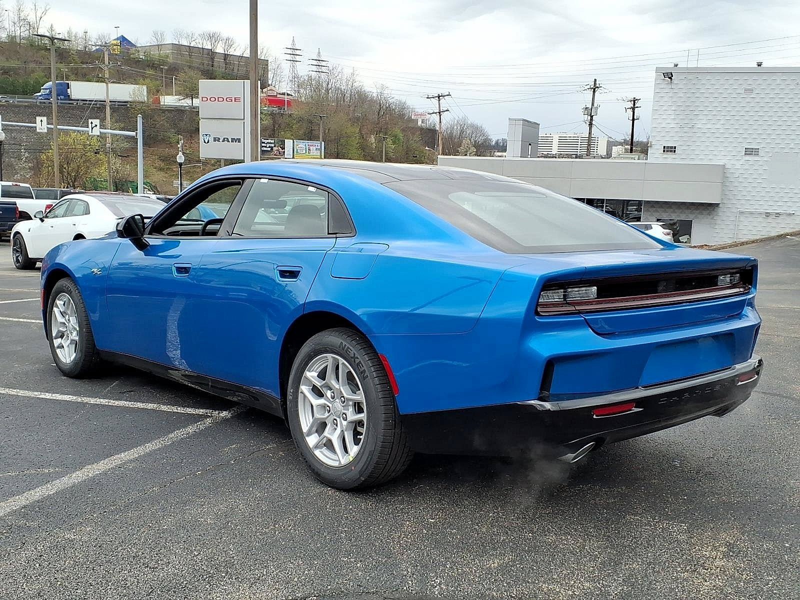 New 2026 Dodge Charger R/T AWD/4WD image 3
