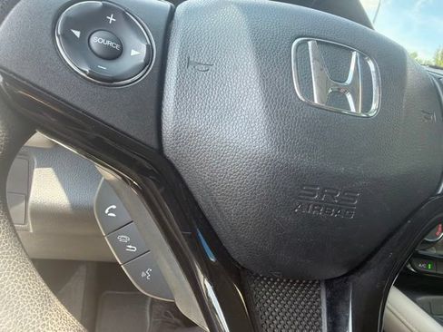 Used 2016 Honda HR-V LX image 15