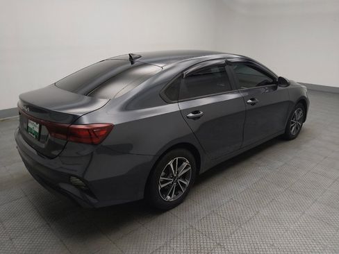 Used 2023 Kia Forte LXS FWD image 10