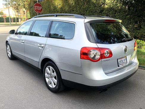 Used 2008 Volkswagen Passat 2.0T image 5