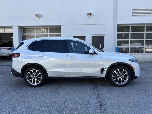 Used 2024 BMW X5 sDrive40i w/ Premium Package RWD image 4