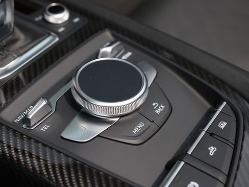 Used 2018 Audi R8 V10 plus w/ Full Leather Package image 41