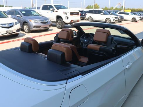 Used 2011 BMW 328i Convertible w/ Premium Pkg image 16