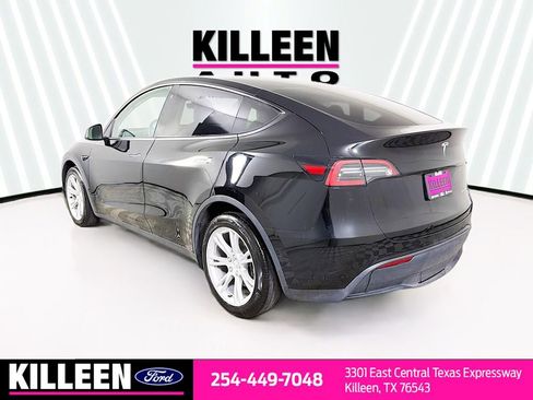 Used 2021 Tesla Model Y Long Range image 6