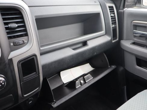 Used 2016 RAM 2500 Tradesman w/ Chrome Appearance Group AWD/4WD image 30
