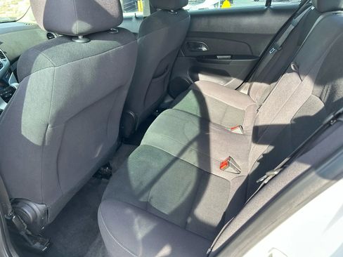 Used 2014 Chevrolet Cruze LT image 13