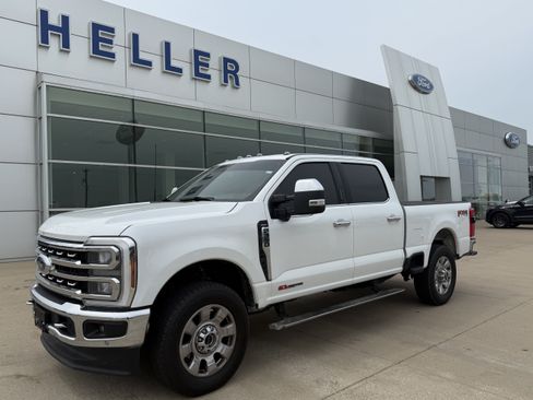 Used 2024 Ford F350 Lariat w/ Lariat Ultimate Package AWD/4WD image 3