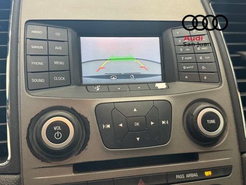 Used 2016 Ford Taurus SEL FWD image 14
