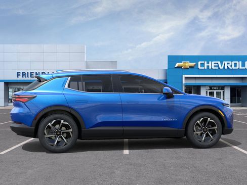 New 2026 Chevrolet Equinox EV LT image 15