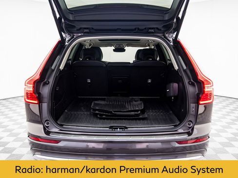 Used 2023 Volvo XC60 T8 Ultimate image 30