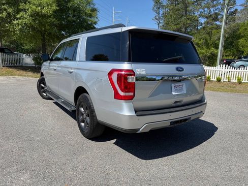 Used 2019 Ford Expedition Max XLT w/ Equipment Group 202A AWD/4WD image 7