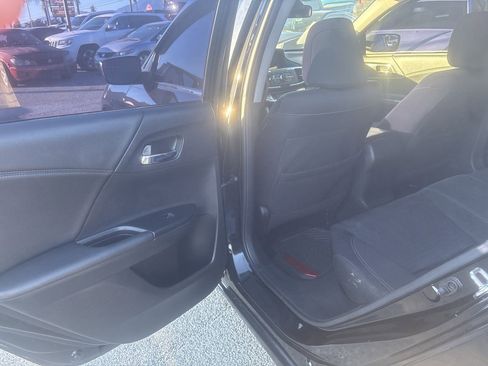 Used 2015 Honda Accord Sport image 22