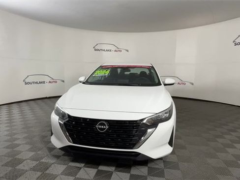 Certified 2024 Nissan Sentra SV image 3