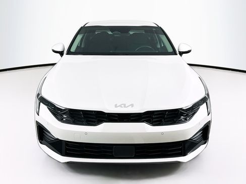 Used 2025 Kia K5 LXS FWD image 2