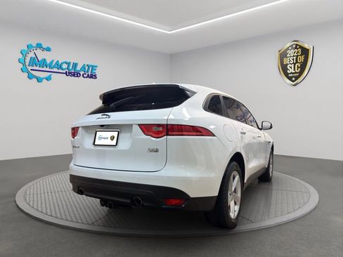 Used 2017 Jaguar F-PACE Premium image 5