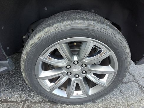 Used 2018 Chevrolet Tahoe LT AWD/4WD image 19