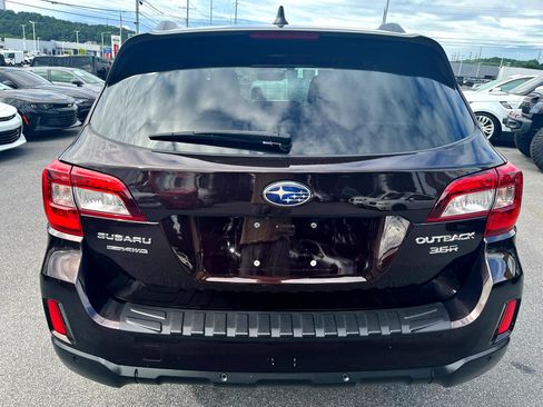 Used 2017 Subaru Outback 3.6R Touring image 6