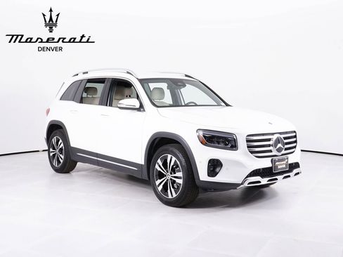 Used 2025 Mercedes-Benz GLB 250 4MATIC image 10