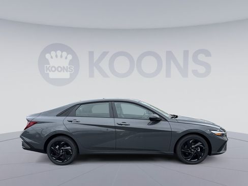 New 2026 Hyundai Elantra Sport FWD image 8