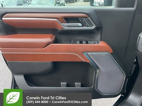 Used 2024 GMC Sierra 3500 Denali Ultimate image 20