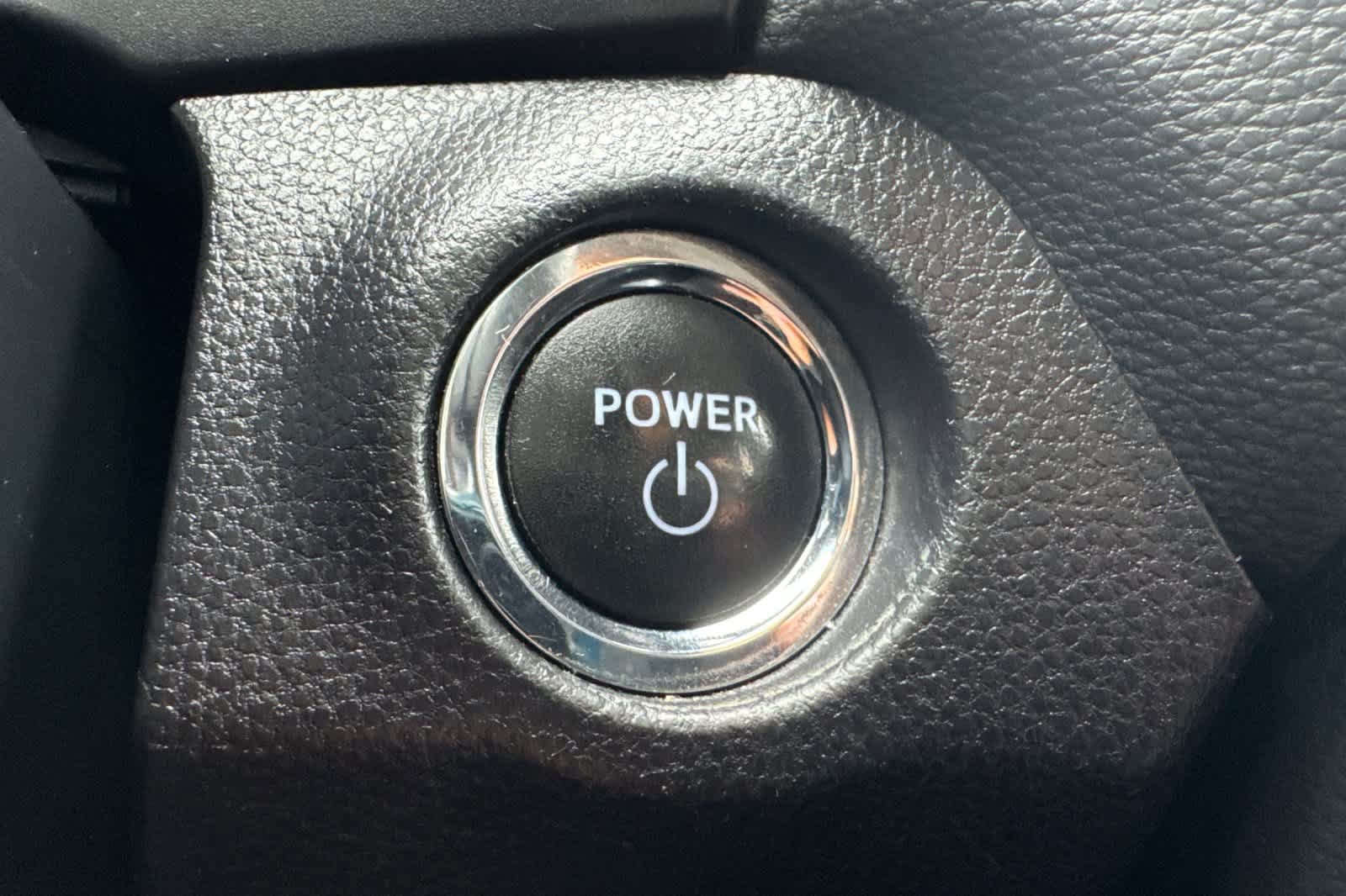 Used 2023 Toyota RAV4 XLE AWD/4WD image 24