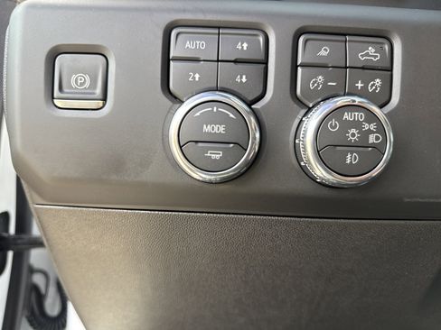 New 2026 GMC Sierra 2500 AT4 w/ AT4 Premium Plus Package image 19