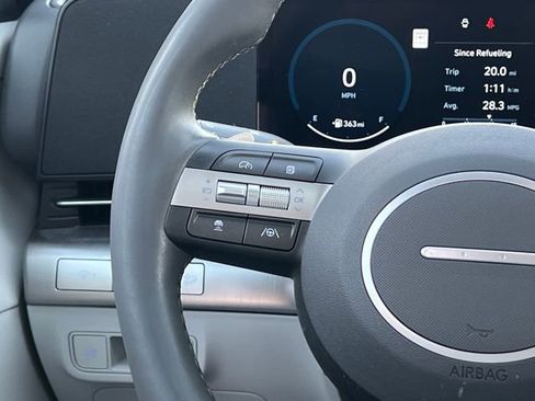 Used 2024 Hyundai Kona Limited image 21