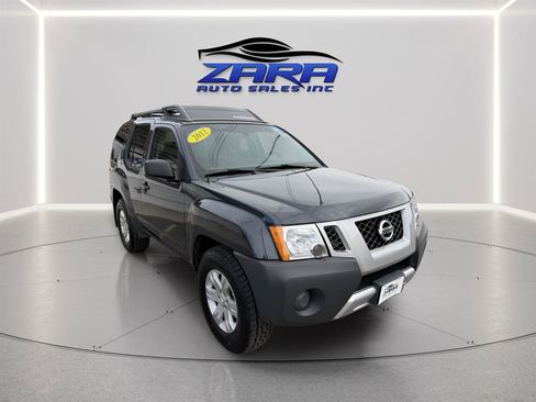 Used 2013 Nissan Xterra X image 8
