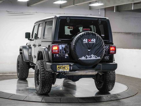 Used 2019 Jeep Wrangler Unlimited Sport image 4